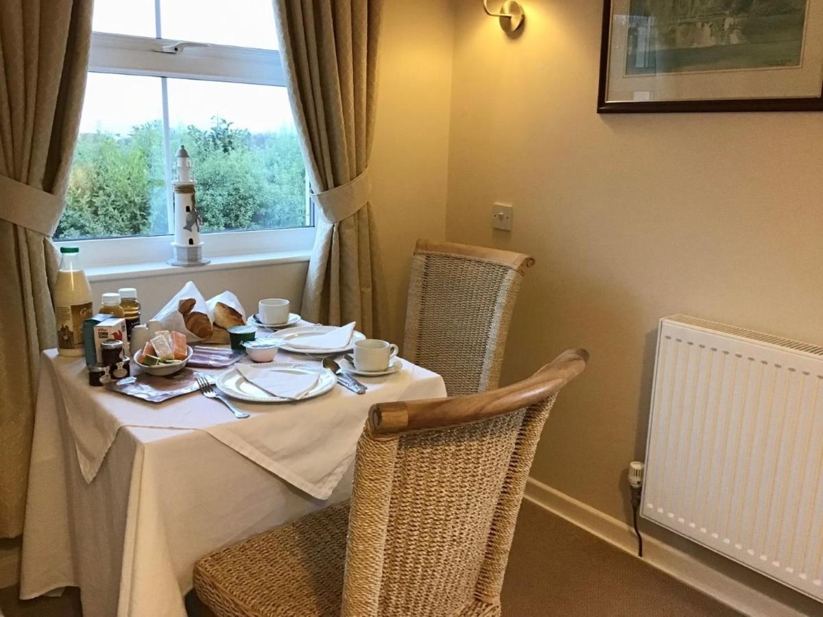 Hotel Fernbank Shanklin Esterno foto